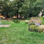 Modern, Comfortable Near The Metro