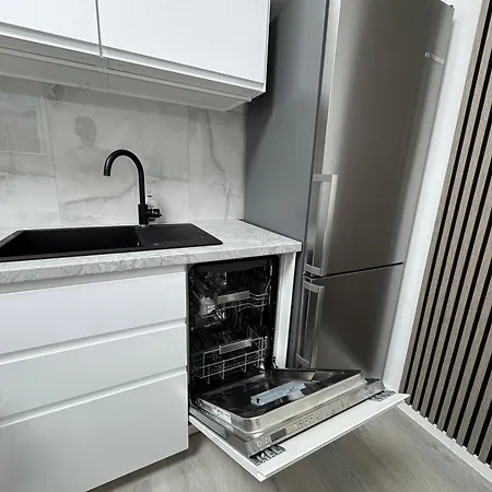 Lägenhet Modern, Comfortable Near The Metro *