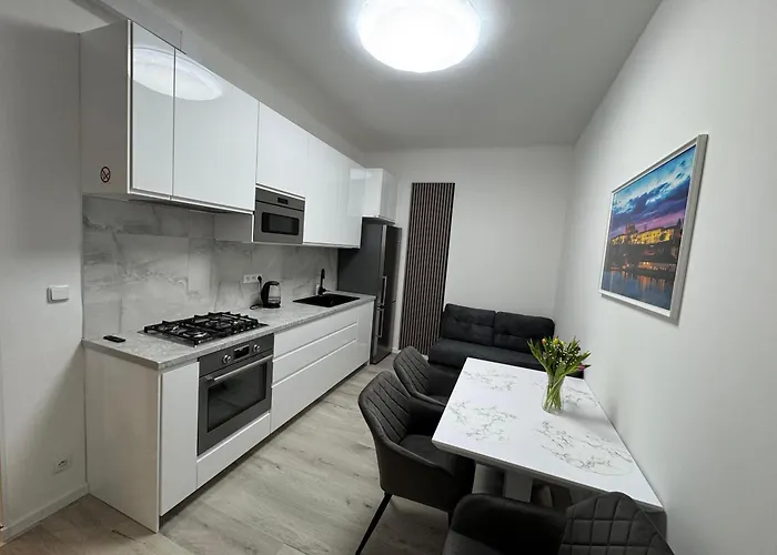 Modern, Comfortable Near The Metro Prag