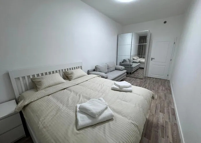 Modern, Comfortable Near The Metro アパート *