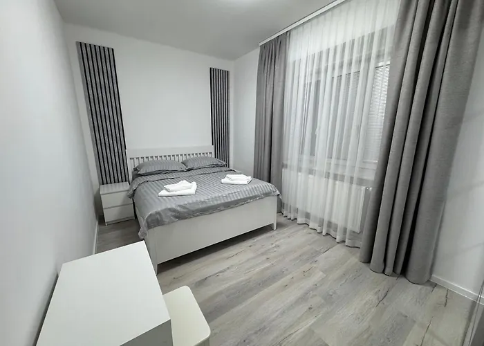 Lejlighed Modern, Comfortable Near The Metro